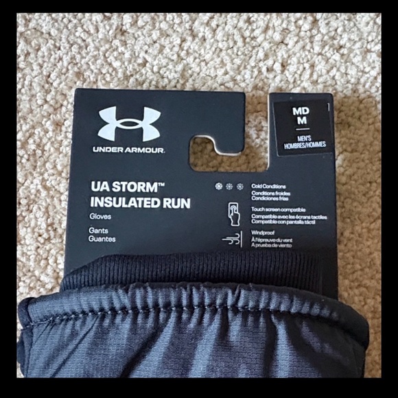 Under Armour NWT insulated mittens - Picture 2 of 7